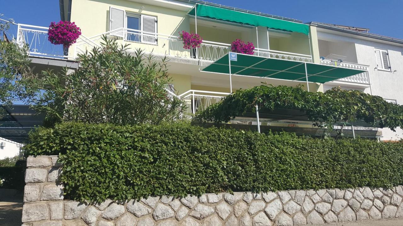 Apartments Dario Крк Экстерьер фото